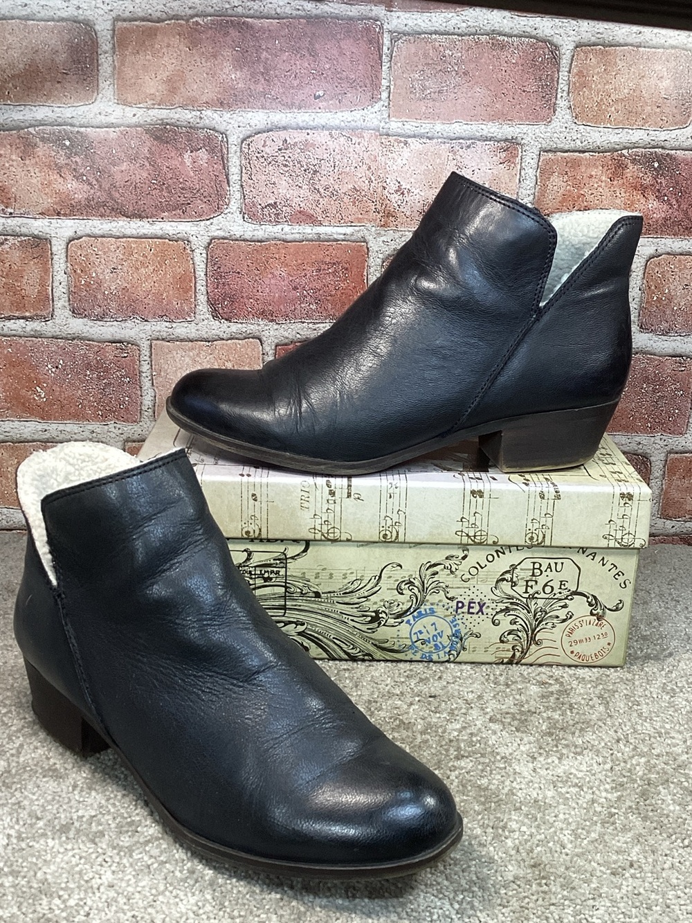 Lucky Brand Banter women’s faux fur lined black ankle boots size 8.5